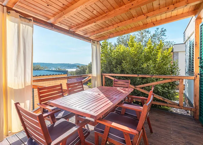 Olivia Green Camping Tisno