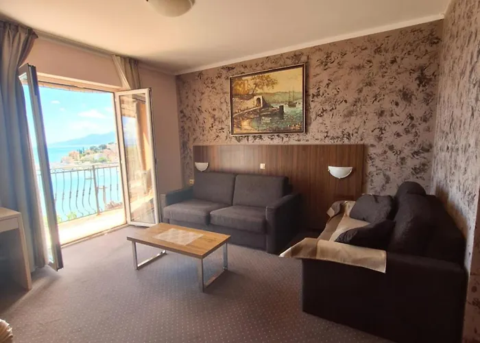 Villa Volosko With Private Parking And Breakfast,Seaview