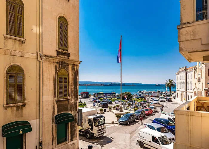 Riva City Rooms
