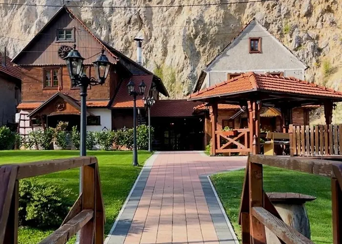 Stara Hiza Pod Okicem