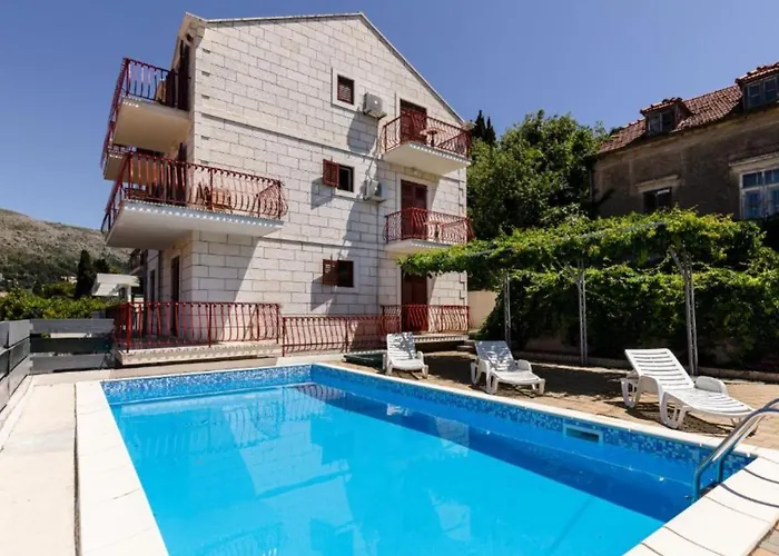 Villa Valjalo