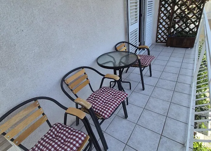 Apartmani Baska Voda