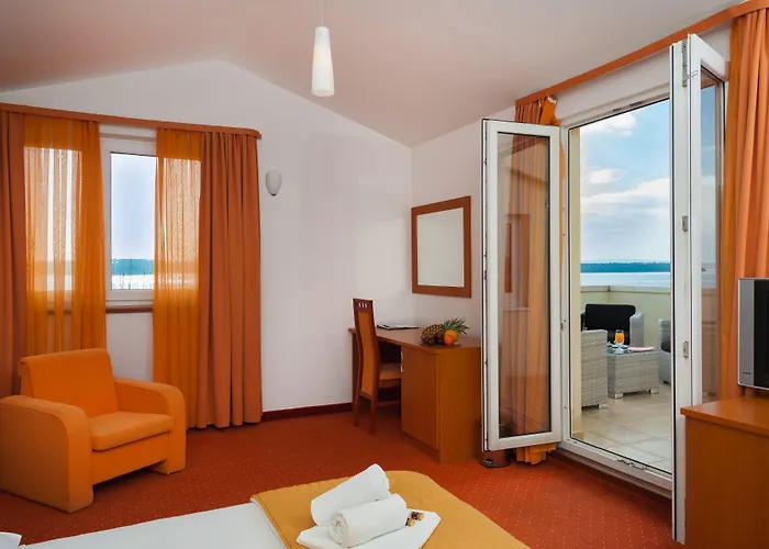 Hotel Rotondo Donji Seget