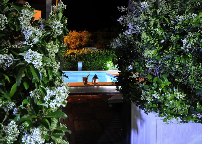 Apartments & Rooms Villa Maslina