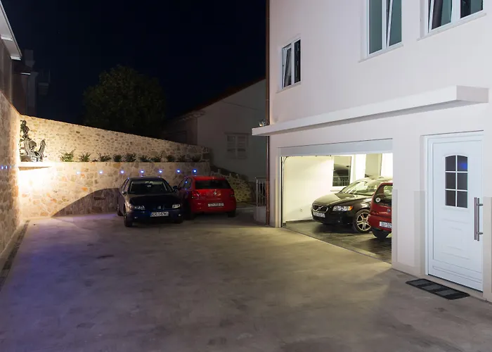 Apartments Villa Ankora