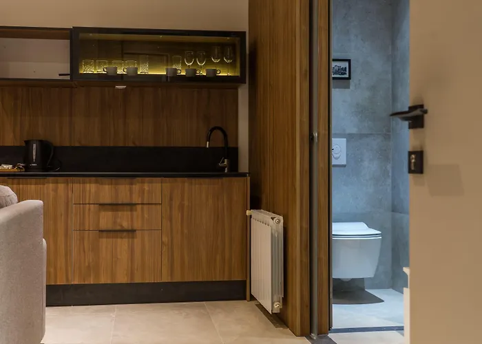 Dezman Luxury Center