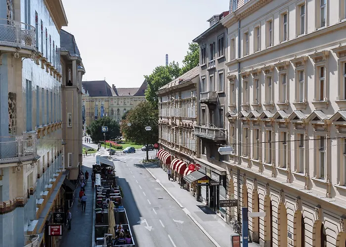 The City Lodge - Boutique Apartments