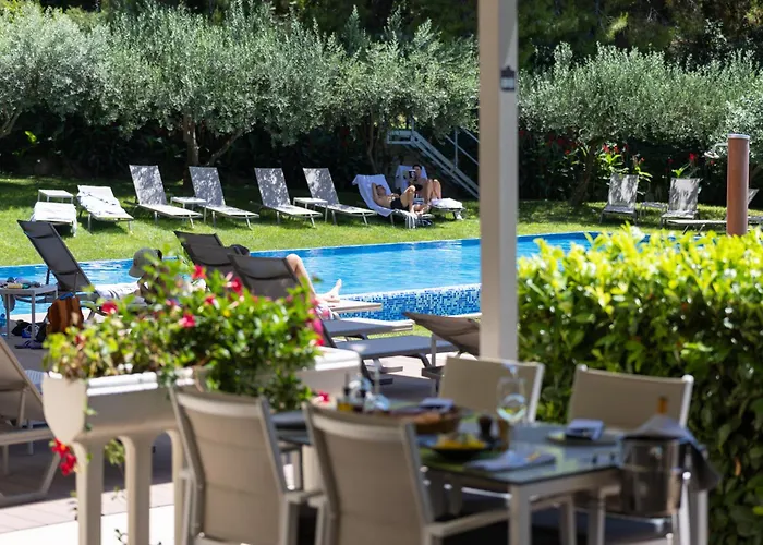 Hotel Salona Palace