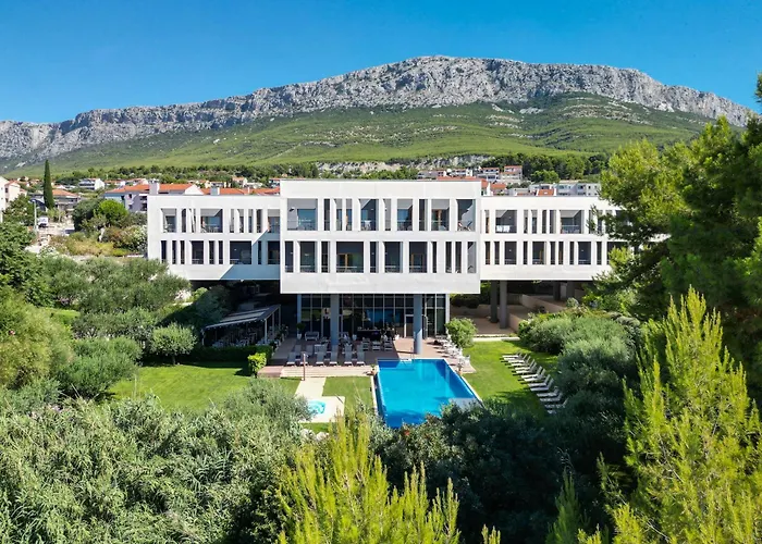 Salona Palace