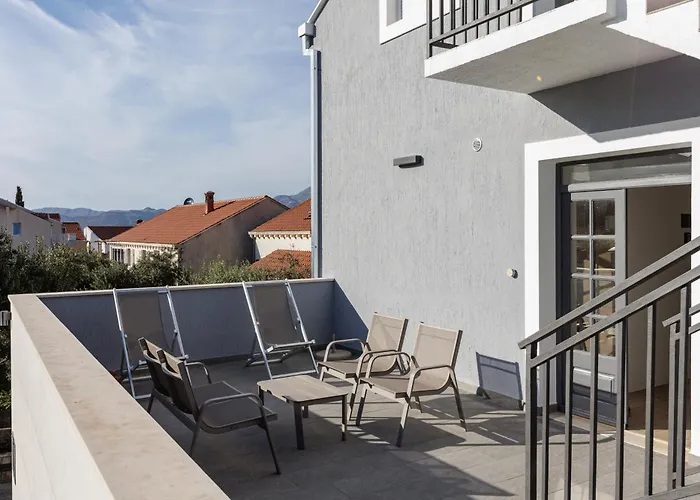 Bacan Serviced Apartments