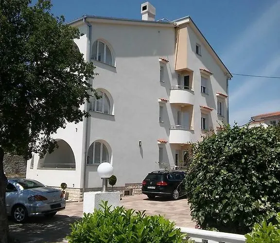 Garfild Guest House