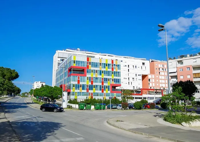 Hostel Dentex 4 You