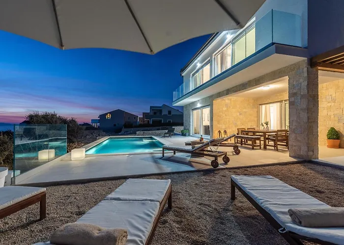 Villa Olea, Luxury Retreat With Nature Blend