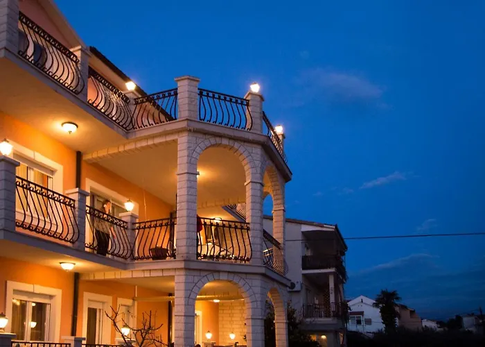 Apartments Villa Paradise